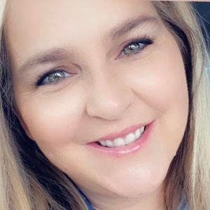 Meet your Posher, Teri